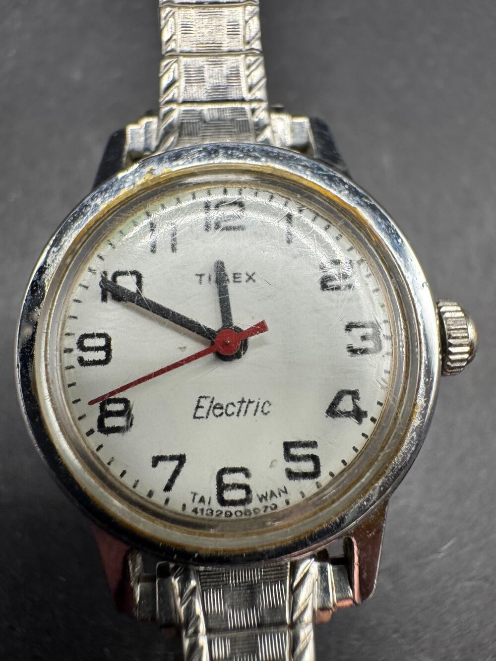 Vintage Timex Electric Easy Reader Watch Women's Silver Tone Stretch Band